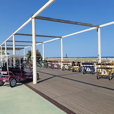 Superbe T2 Rez-de-jardin, 4 Pers, Proche Mer, Parking Securise, Animaux Acceptes - Fr-1-798-21 *